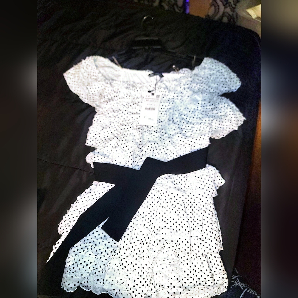 Zara Black & White Ruffled Tiered Dress-New/tags-Great With Black Boots & Blazer